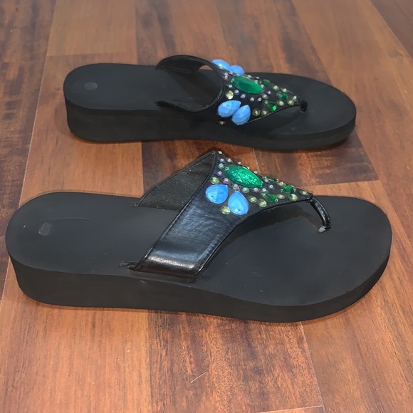 Black Bejeweled Small Wedge Flip Flop Size 10 - Picture 3 of 11
